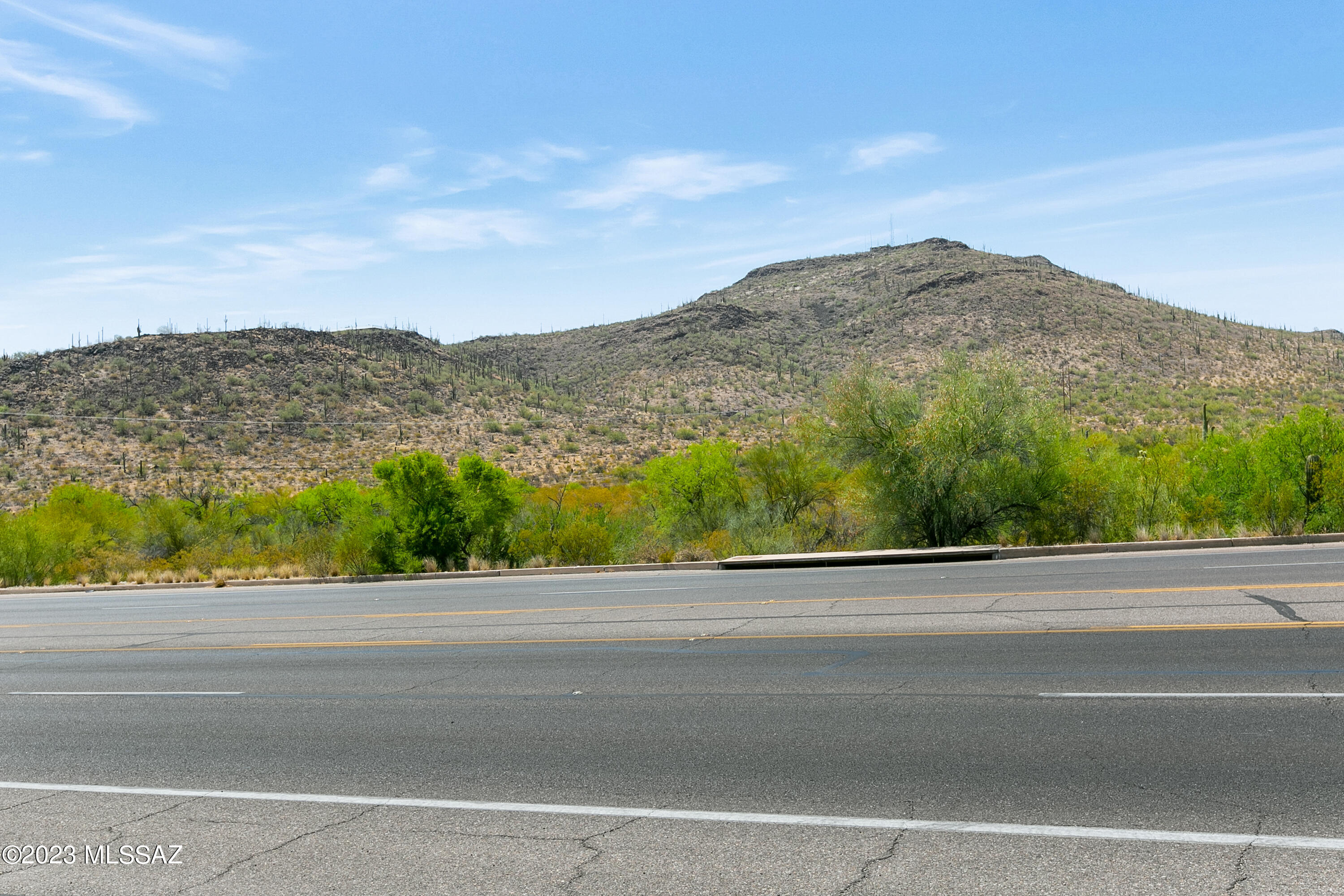 1934 West Anklam Road Tucson, AZ 85745 - Photo 3 of 20 Gallery Image 3