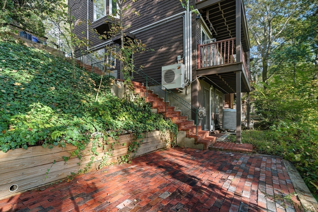 184 Rawson Road Brookline, MA 02445 - Photo 24 of 29