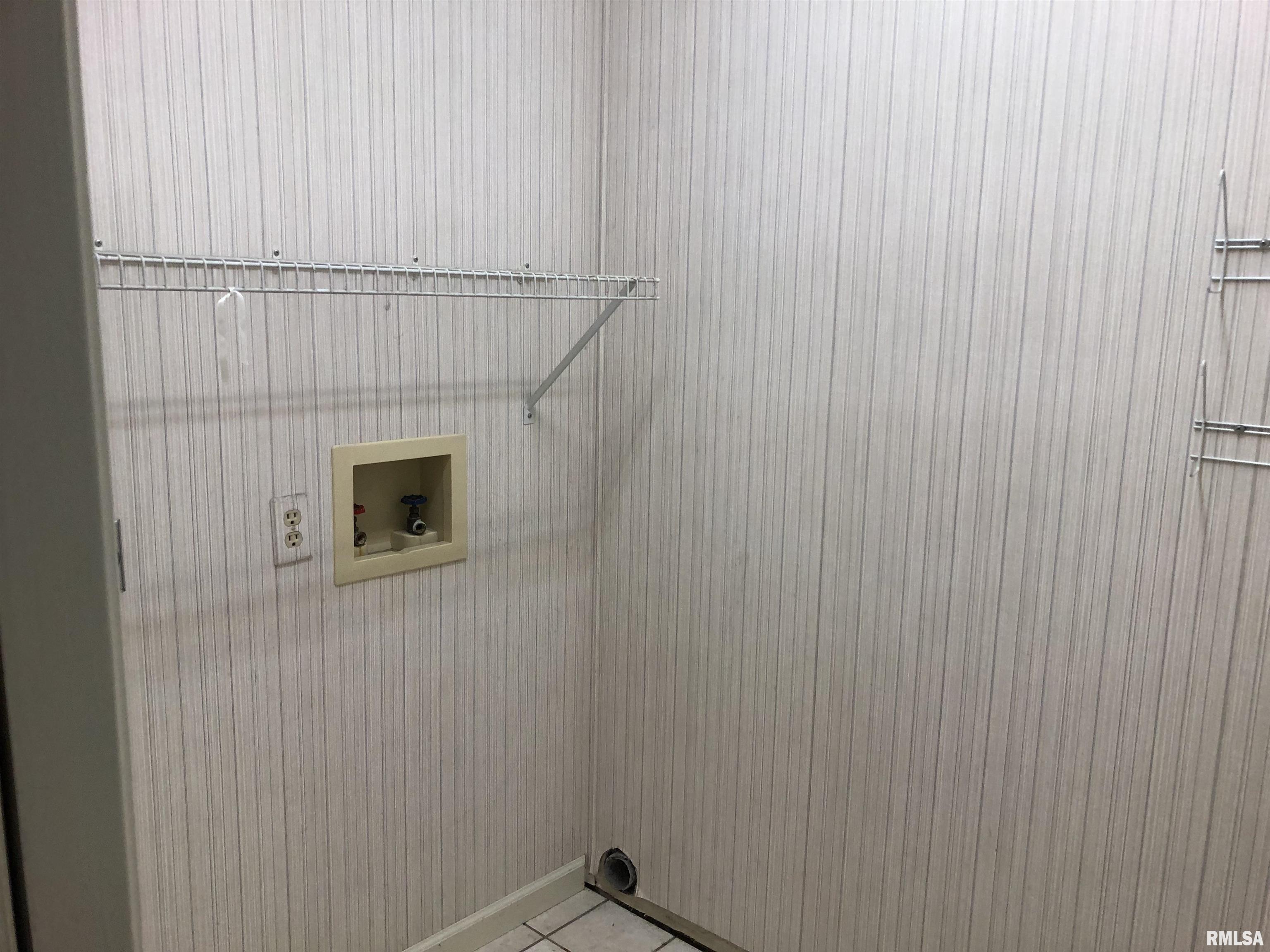 2707 East Richview Road Mount Vernon, IL 62864 - Photo 14 of 62 Gallery Image 14