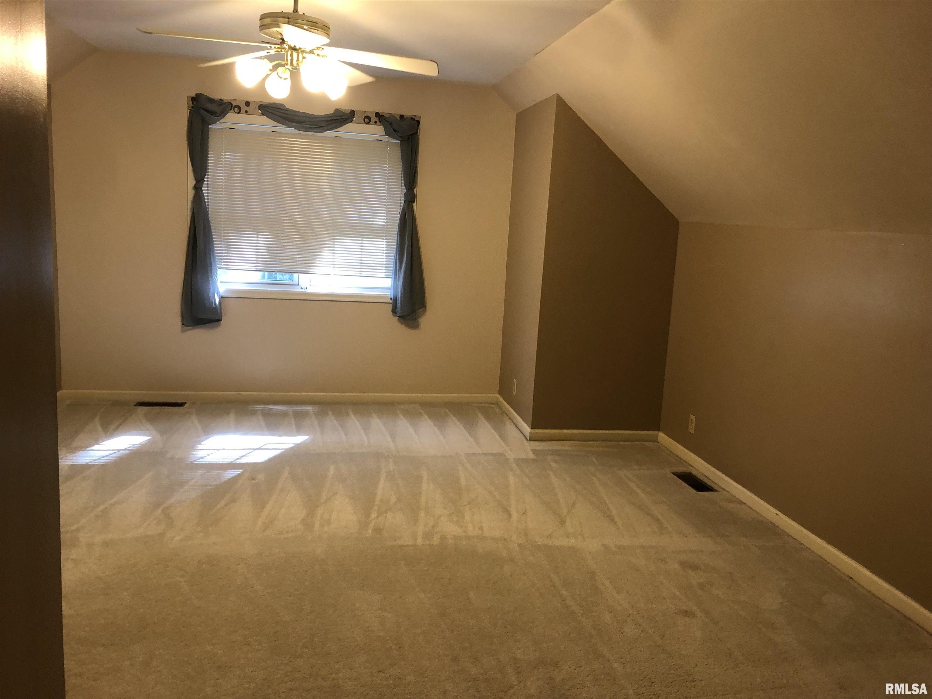 2707 East Richview Road Mount Vernon, IL 62864 - Photo 19 of 62 Gallery Image 19