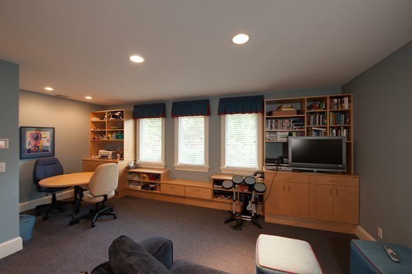 227 Bridle Trail Road Needham, MA 02492 - Photo 13 of 16