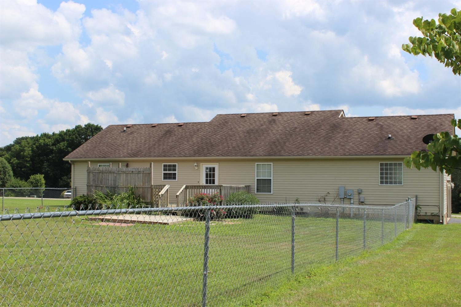 341 Ridgeview Drive Berea, KY 40403 - Photo 4 of 7 Photo 4
