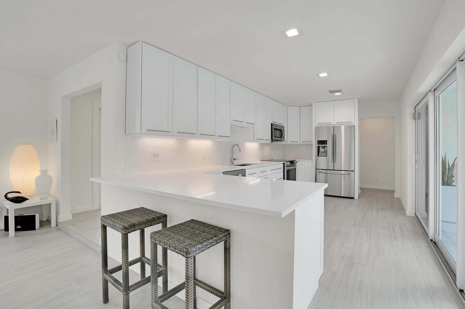 1221 Dolphin Road Singer Island, FL 33404 - Photo 18 of 50 21_Image_7_mls