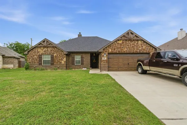 $395,000 | 940 Elk Ridge Drive, Stephenville, TX 76401