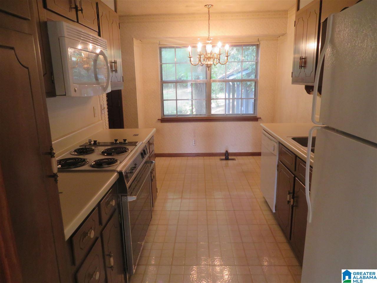 430 Hillside Road Bessemer, AL 35020 - Photo 10 of 38