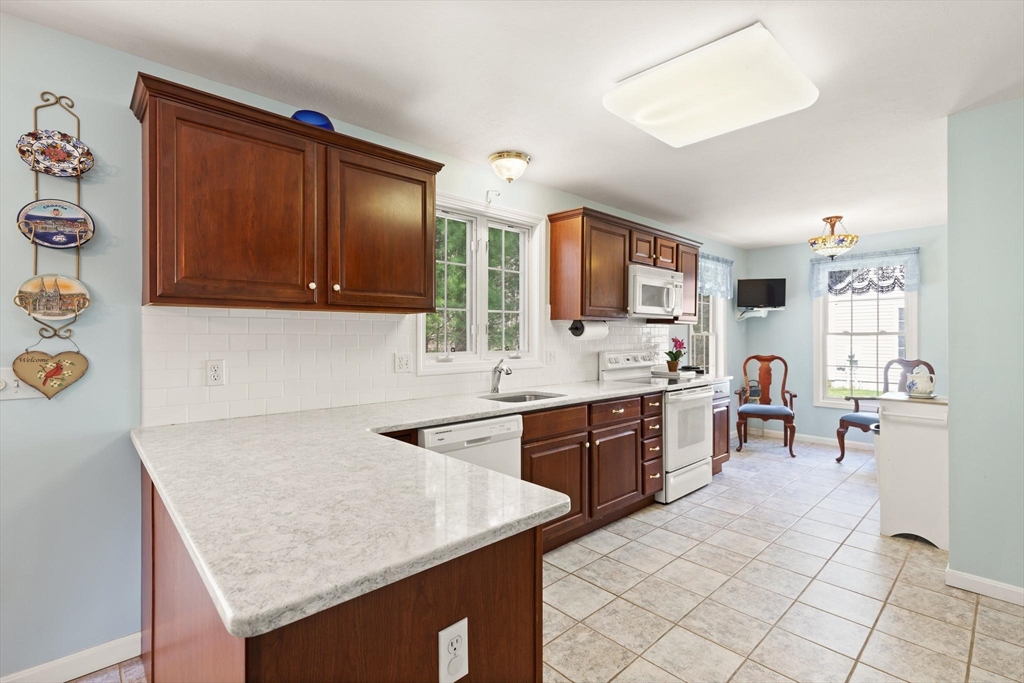 67 Kathleen Grant Road Easton, MA 02375 - Photo 18 of 35