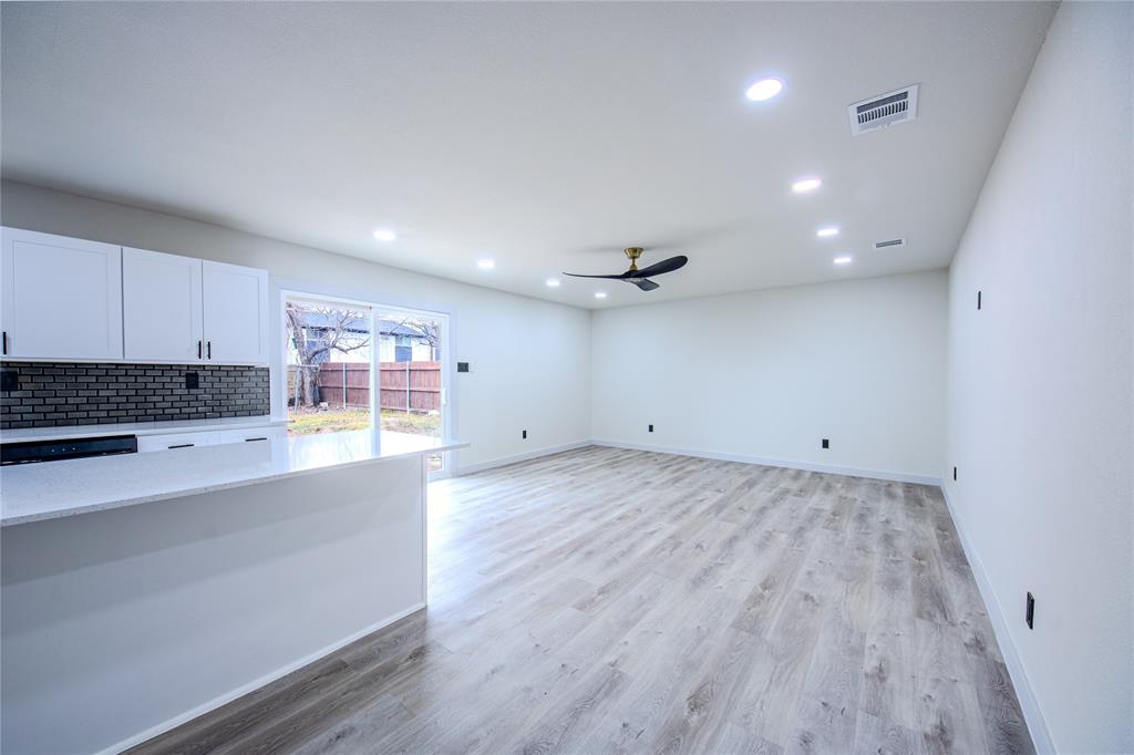 1101 Fouts Drive Irving, TX 75061 - Photo 5 of 36