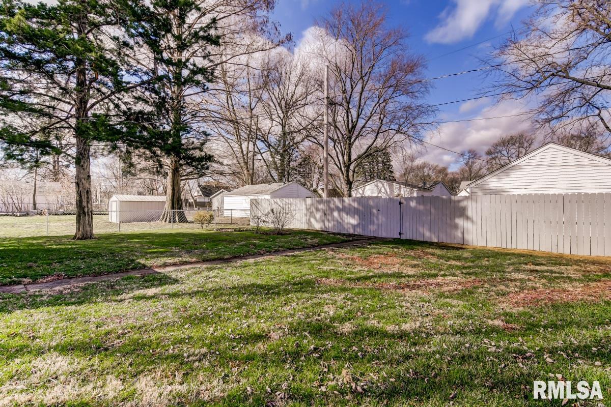 1119 Kingshighway Springfield, IL 62702 - Photo 25 of 30