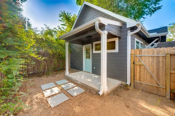 $1,600 | 1213 Armstead Street, Unit A, Houston, TX 77009