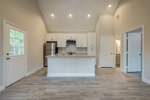 $1,600 | 1213 Armstead Street, Unit A, Houston, TX 77009