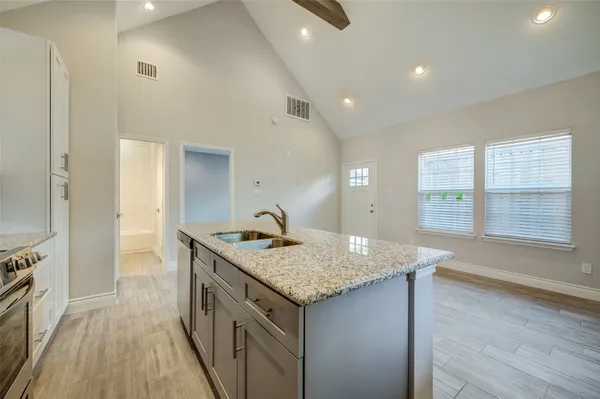 $1,600 | 1213 Armstead Street, Unit A, Houston, TX 77009