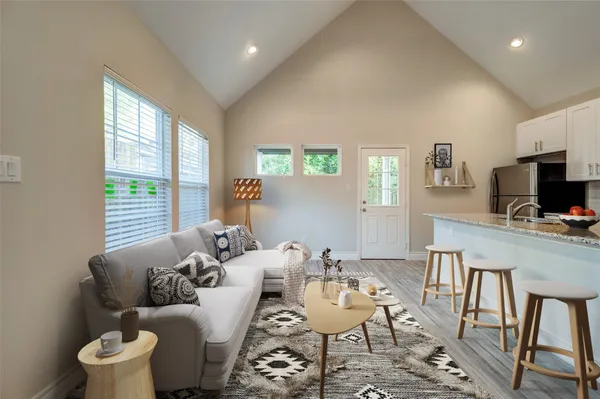 $1,600 | 1213 Armstead Street, Unit A, Houston, TX 77009