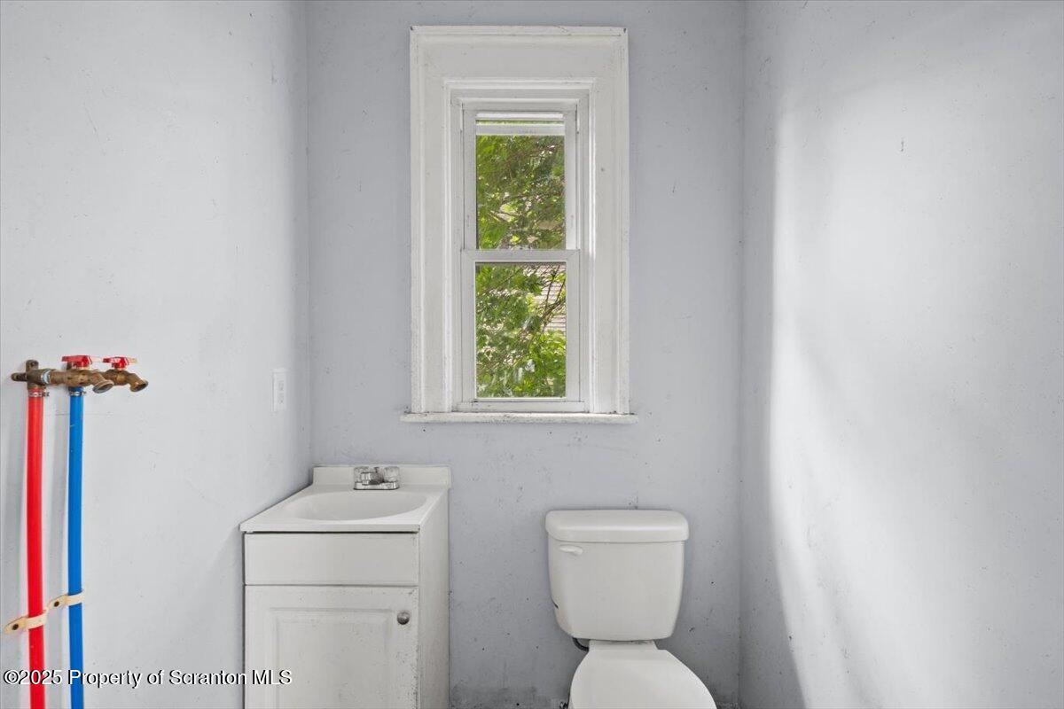 1057 Euclid Avenue Scranton, PA 18504 - Photo 12 of 30 31-Photo-30