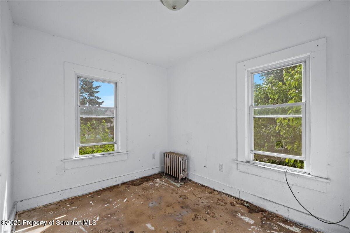 1057 Euclid Avenue Scranton, PA 18504 - Photo 15 of 30 34-Photo-33