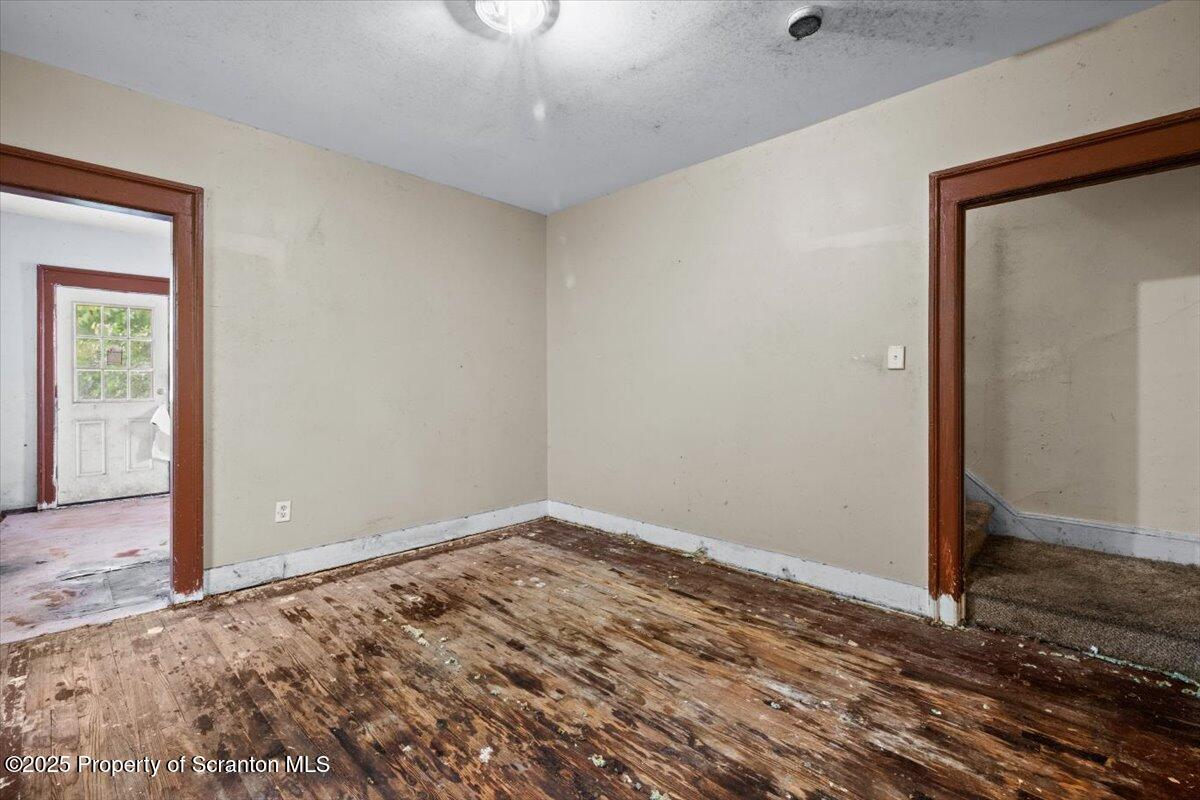 1057 Euclid Avenue Scranton, PA 18504 - Photo 3 of 30 22-Photo-21