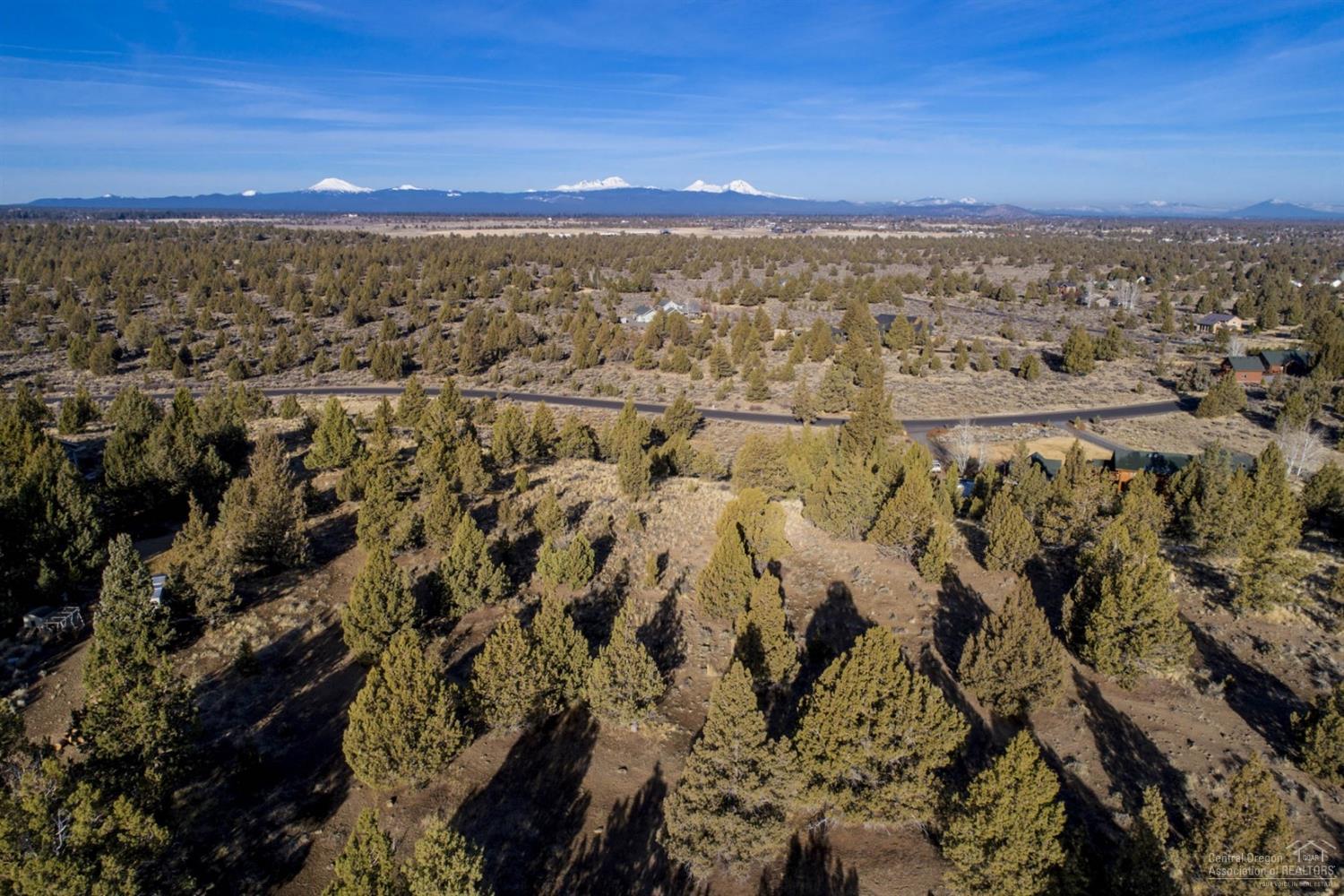 60485 Sun Ridge Bend, OR 97702 - Photo 5 of 25 Additional Photo