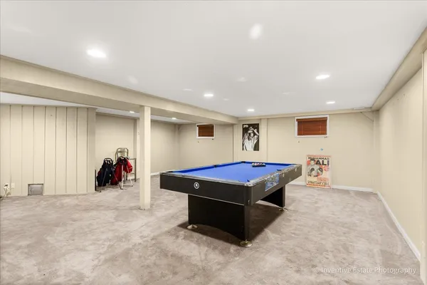 $389,900 | 835 Maple Road, Flossmoor, IL 60422