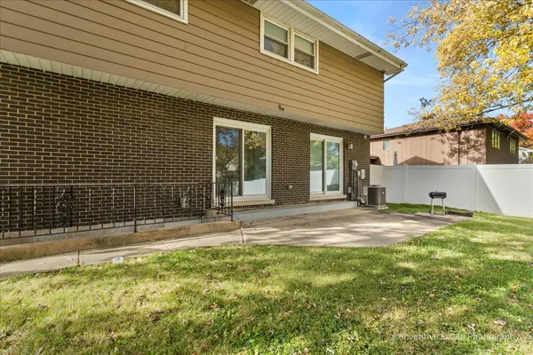 $389,900 | 835 Maple Road, Flossmoor, IL 60422