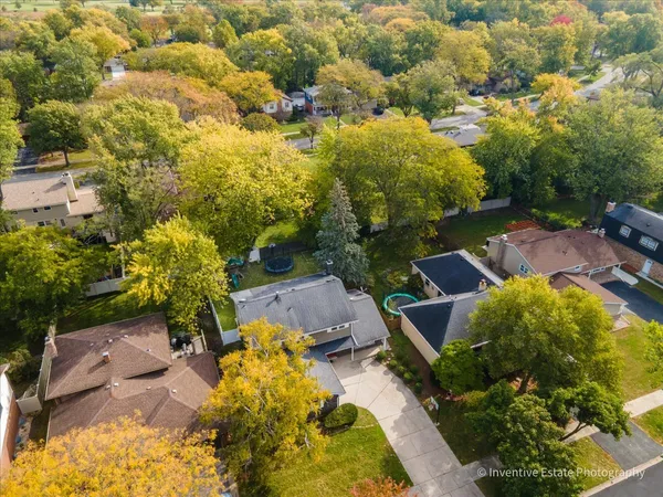 $389,900 | 835 Maple Road, Flossmoor, IL 60422