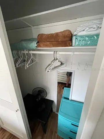 $2,100 | 1877 Southpointe Drive, Sarasota, FL 34231