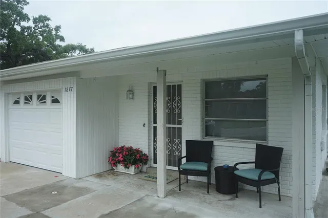 $2,100 | 1877 Southpointe Drive, Sarasota, FL 34231