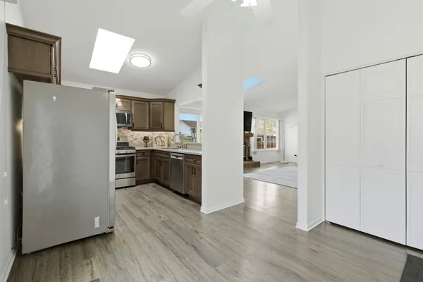 $320,000 | 3412 Harbor Ridge Drive, Zion, IL 60099