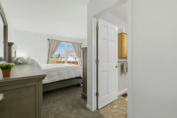 $320,000 | 3412 Harbor Ridge Drive, Zion, IL 60099