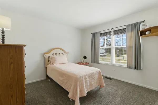 $320,000 | 3412 Harbor Ridge Drive, Zion, IL 60099