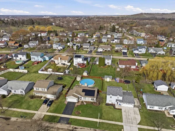 $320,000 | 3412 Harbor Ridge Drive, Zion, IL 60099
