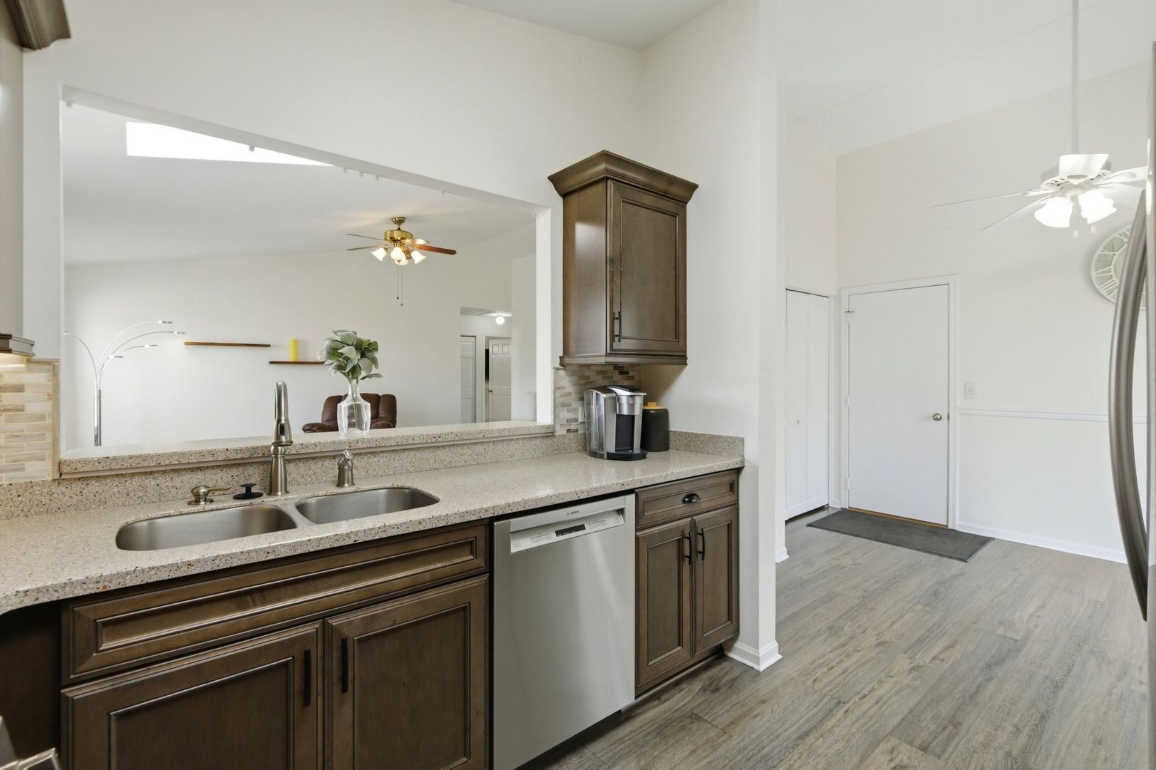 3412 Harbor Ridge Drive Zion, IL 60099 - Photo 10 of 43