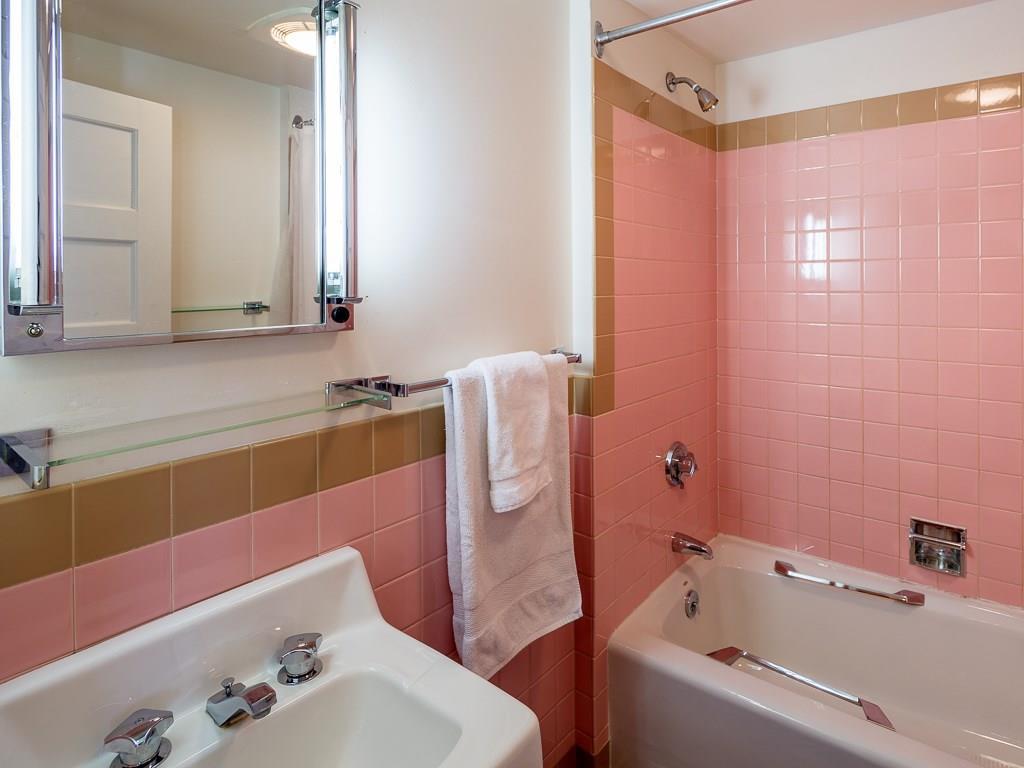 40 Jordan Pond Road Seal Harbor, ME 04675 - Photo 21 of 32 A tiled first floor Bathroom.