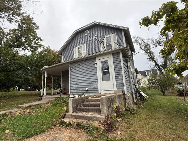 $111,100 | 701 North Hundley Street, Albany, MO 64402