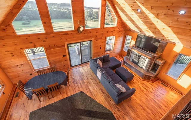 $515,000 | 11659 Highway Ah, Plato, MO 65552