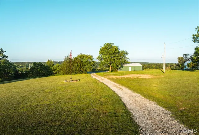 $515,000 | 11659 Highway Ah, Plato, MO 65552