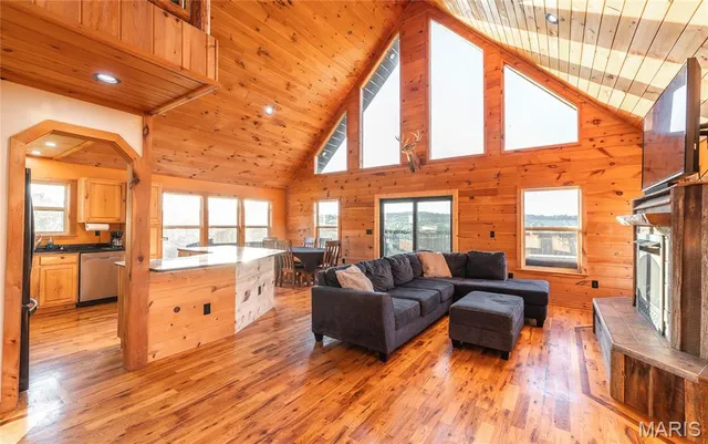 $515,000 | 11659 Highway Ah, Plato, MO 65552