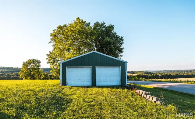 $515,000 | 11659 Highway Ah, Plato, MO 65552