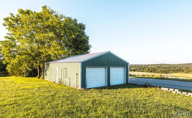 $515,000 | 11659 Highway Ah, Plato, MO 65552