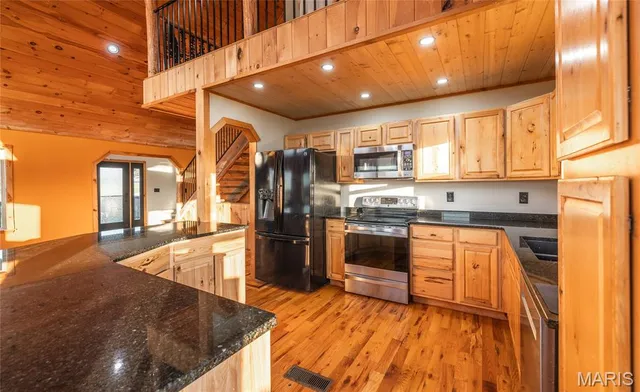 $515,000 | 11659 Highway Ah, Plato, MO 65552