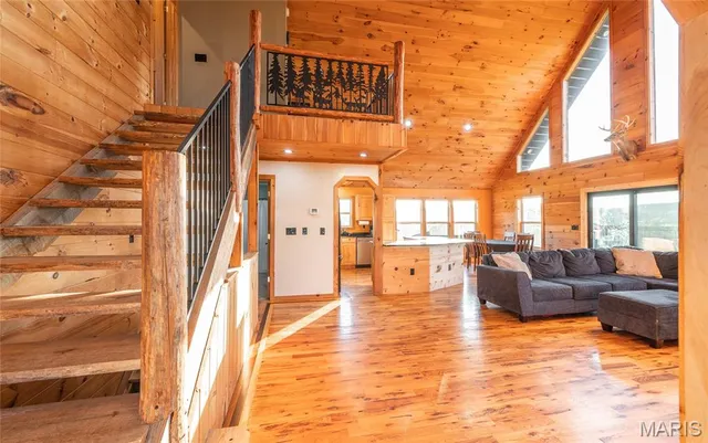 $515,000 | 11659 Highway Ah, Plato, MO 65552