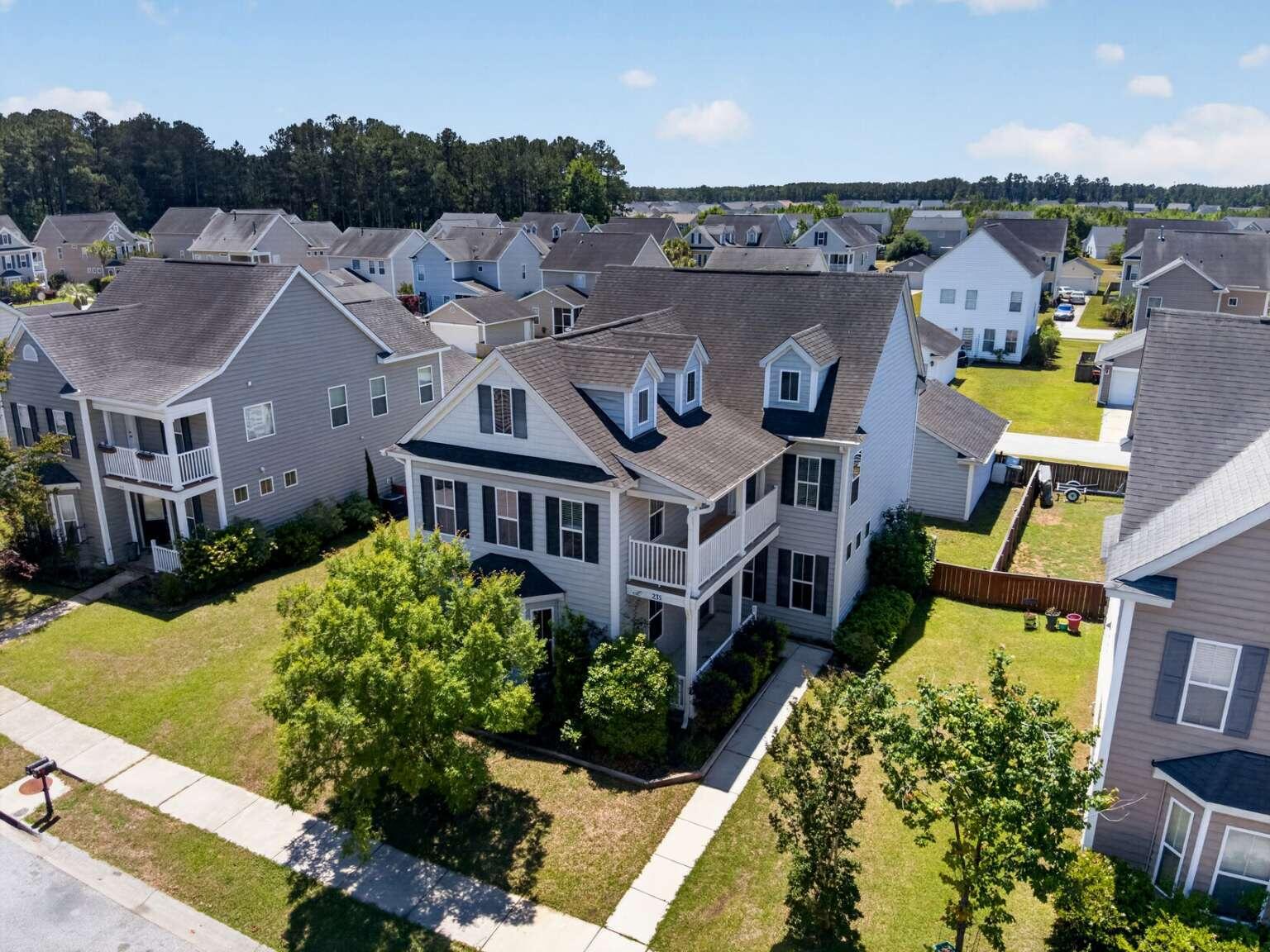 235 Cameron Street Summerville, SC 29486 - Photo 15 of 26
