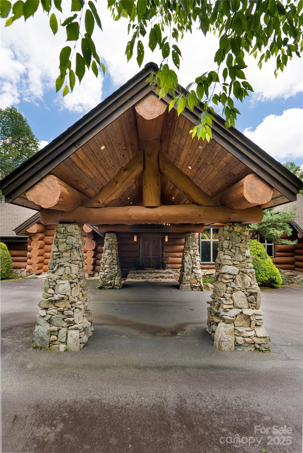 303 Flying Hawk Road Waynesville, NC 28786 - Photo 8 of 48