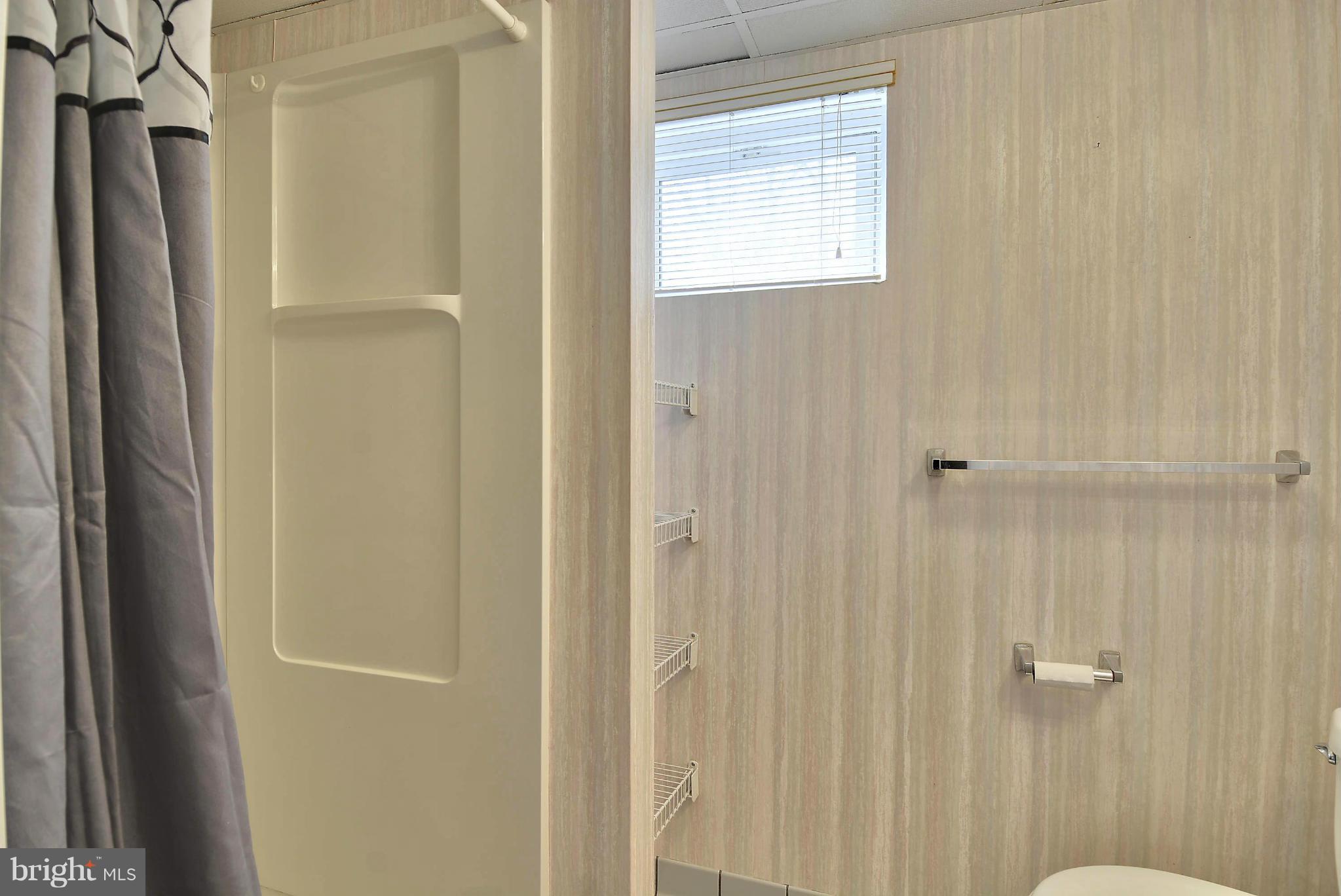 1702 Windham Lane Silver Spring, MD 20902 - Photo 29 of 30 Bath