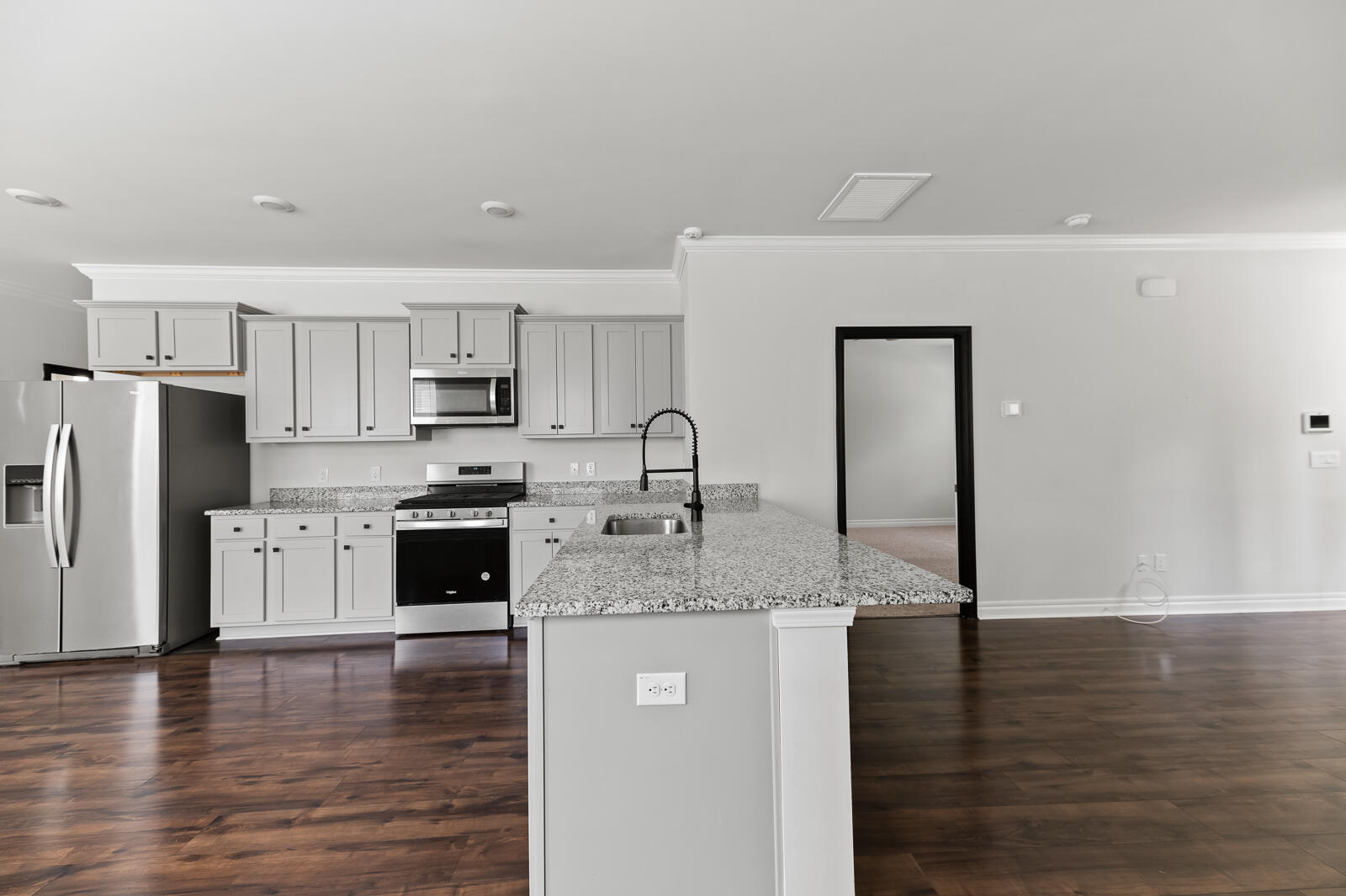 113 Petrell Road Summerville, SC 29483 - Photo 4 of 20 113 Petrell Rd 5 of 29