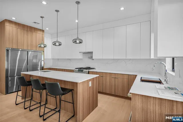 $1,390,000 | 12-25 Eastern Drive, Fair Lawn, NJ 07410