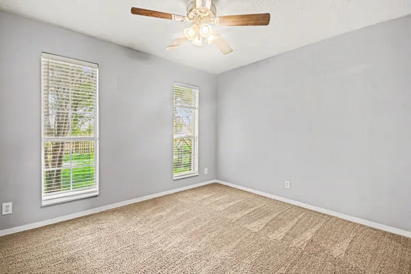 $475,000 | 21503 Pecan Bend Road, Damon, TX 77430