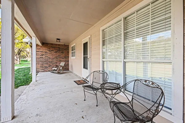 $475,000 | 21503 Pecan Bend Road, Damon, TX 77430
