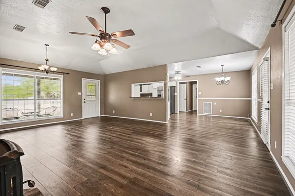 $475,000 | 21503 Pecan Bend Road, Damon, TX 77430