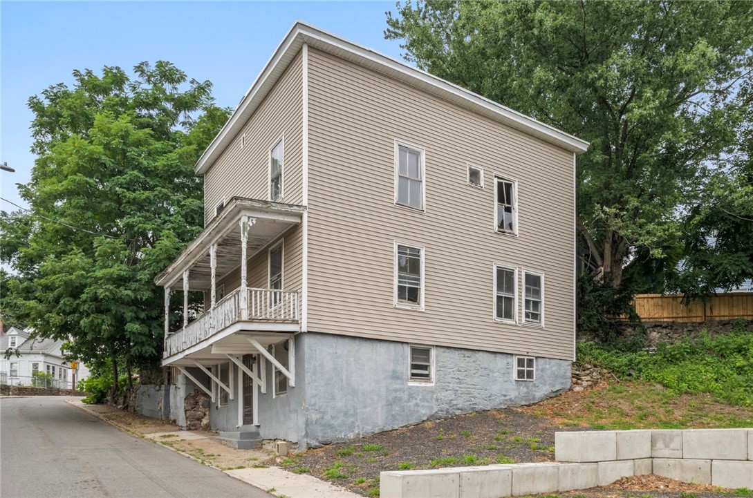 99 Cato Street Woonsocket, RI 02895 - Photo 6 of 7