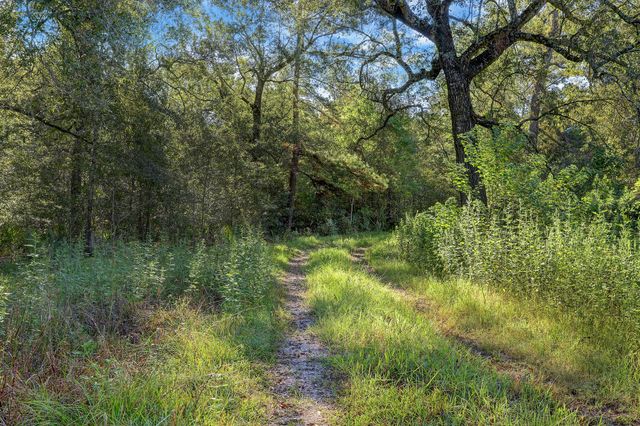 $4,950,000 | 18760 Pin Oak Road, Conroe, TX 77385