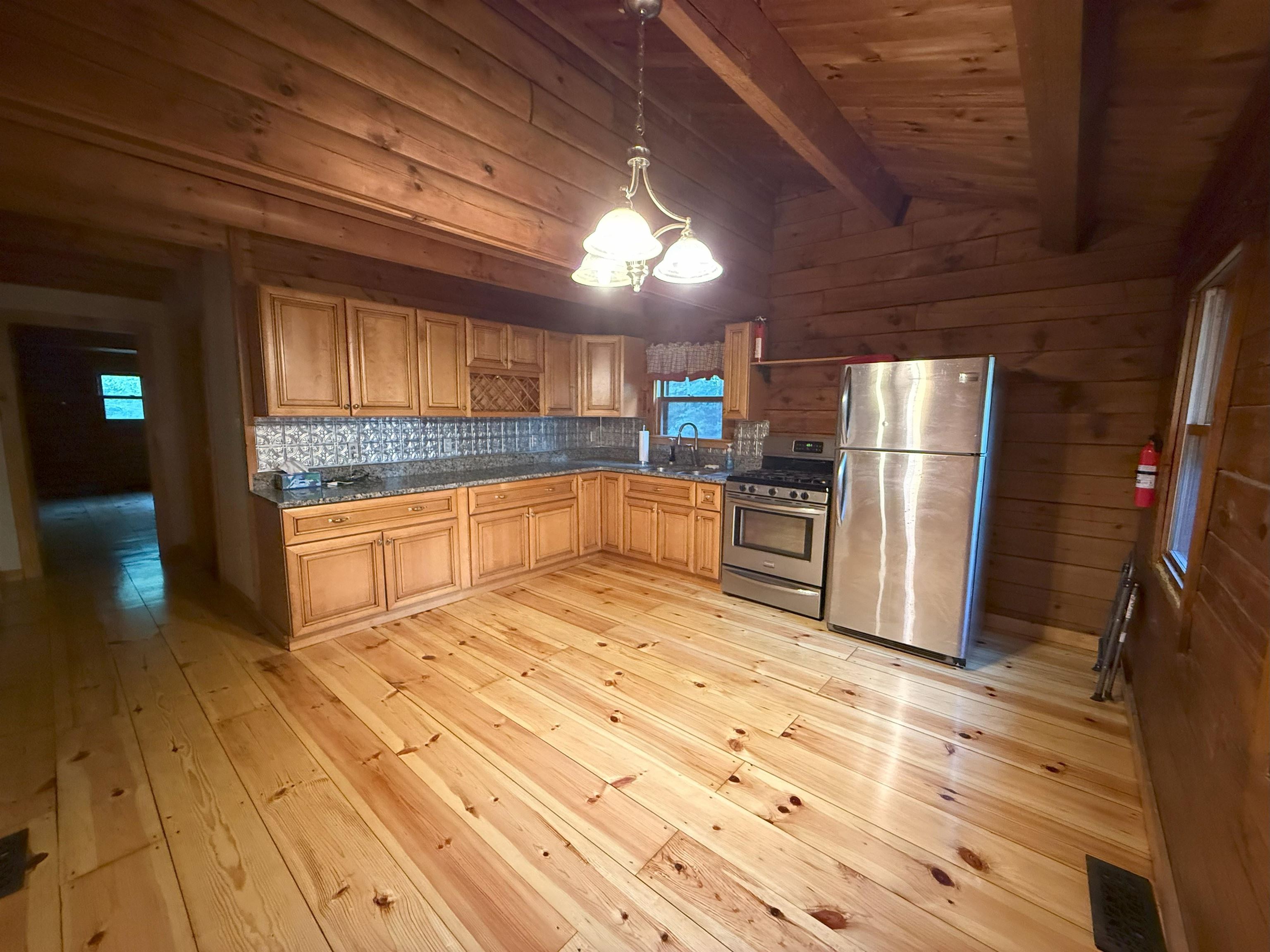 22 Greenwood Road Weare, NH 03281 - Photo 8 of 43